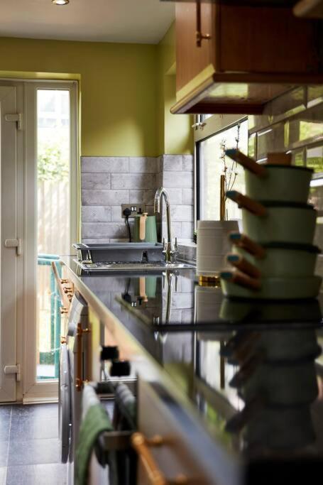 *Little Haven In Leeds* ¤Private Parking¤ Ensuite Лидс Экстерьер фото