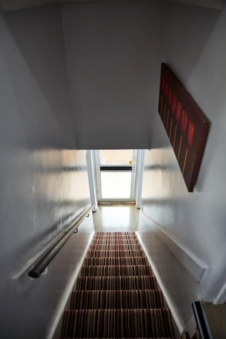 *Little Haven In Leeds* ¤Private Parking¤ Ensuite Лидс Экстерьер фото