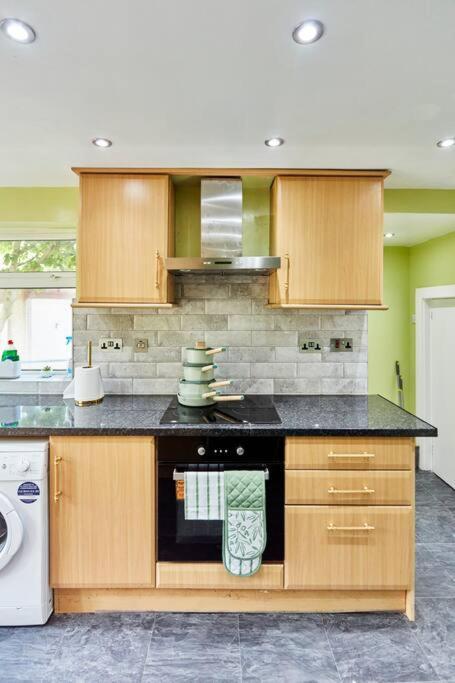 *Little Haven In Leeds* ¤Private Parking¤ Ensuite Лидс Экстерьер фото