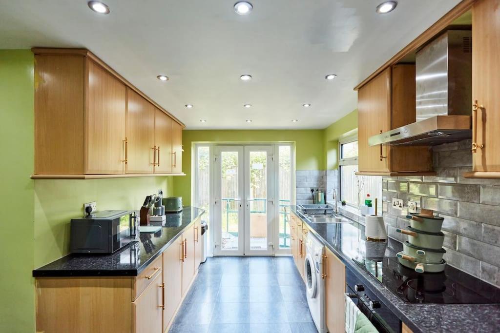 *Little Haven In Leeds* ¤Private Parking¤ Ensuite Лидс Экстерьер фото